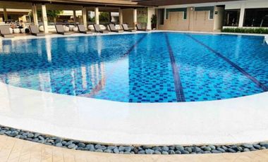 Fully Furnished 1BR Condo w/ Parking near Cebu Business Center