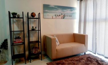 Fully Furnished 1BR Condo w/ Parking near Cebu Business Center
