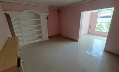local en arriendo en alto prado. Cod A120527