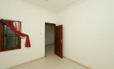 Rumah SHM 9 Menit ke Atrium Pondok Gede Bebas Banjir J-43342