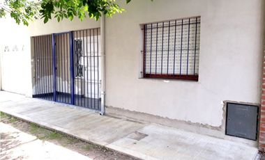 CASA VENTA 3 AMB. GGE, 2 baños,LOSA PARQUE