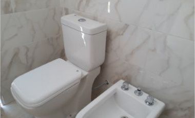 CASA VENTA 3 AMB. GGE, 2 baños,LOSA PARQUE