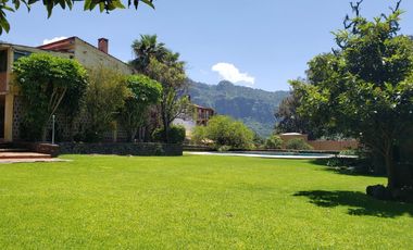 Tepoztlan Uso comercial con frente a la avenida principal