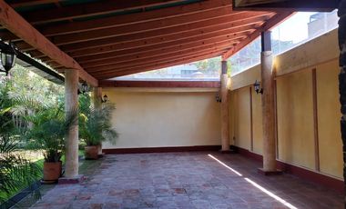 Tepoztlan Uso comercial con frente a la avenida principal