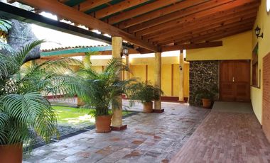 Tepoztlan Uso comercial con frente a la avenida principal