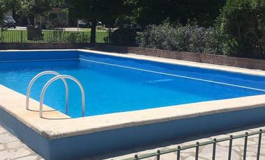 Casa en Cauntry  Champagnat Pilar