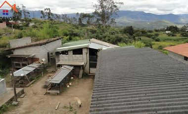 Venta de casa con terreno en Bellavista de San Antonio en Ibarra