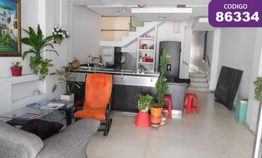 casa en venta en ciudad jardin. Cod V86334