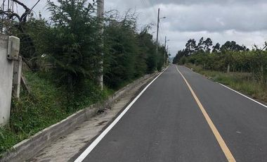 En Tisaleo, provincia de Tungurahua vendo linda propiedad con casa, amoblada