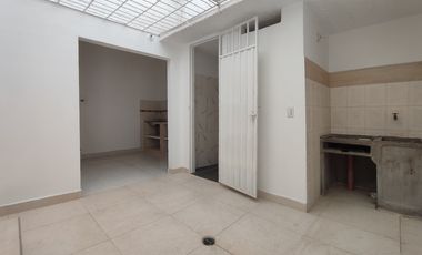 casa en arriendo en lomitas. Cod A29178