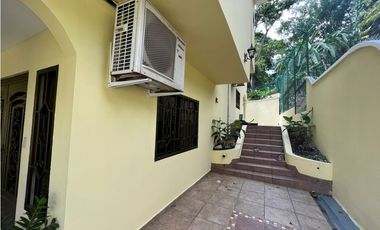 VENTA DE CASA EN ANCÓN