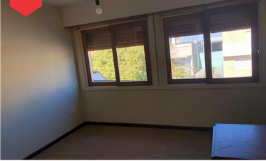 CASA EN LA CIUDAD DE BALCARCE (Calle 13 e/26 y 28)