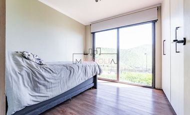 Casa en venta de 4 dorm. en Colina
