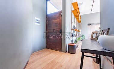 Casa en venta de 4 dorm. en Colina