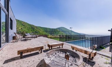 Casa en venta de 4 dorm. en Colina