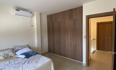 ALQUILO CASA DE LUJO AMOBLADA EN BOSQUES DE LA COSTA