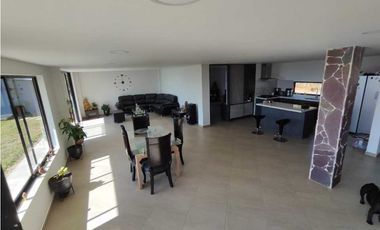 Casa Finca en Parcelación en Norte América