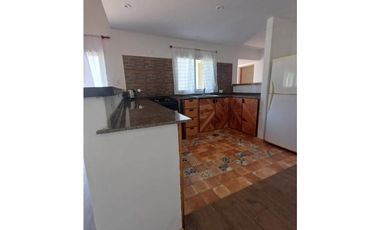 CASA A ESTRENAR 2 AMBIENTES LA CALETA