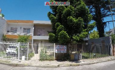 Duplex en Venta Villa Sarmiento / Moron (A120 3609)