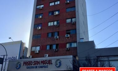 OFICINA EN VENTA EN SAN MIGUEL CENTRO BALBIN AL 1000