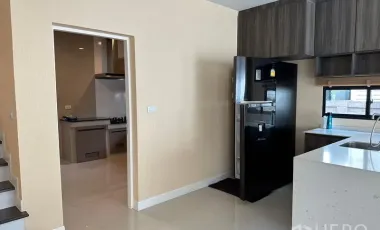 For rent or sale 4 Bedroom Detached House in Setthasiri Wongwaen-Lamlukka in Bueng Kham Phroi, Lam Luk Ka, Pathum Thani