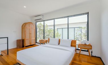 Leasehold - Modern Minimalist Mezzanine Villa with Stunning Pool Area, in Babakan, Canggu, Bali