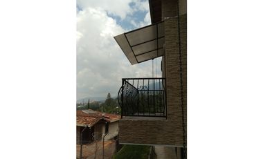 Casa Comercial Dúplex en Arriendo Envigado Loma del Escobero