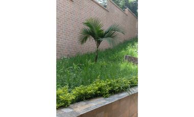 Casa Comercial Dúplex en Arriendo Envigado Loma del Escobero