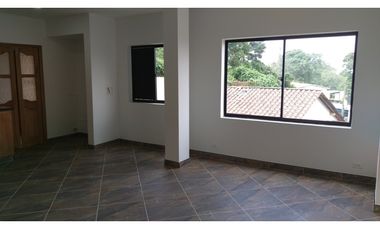 Casa Comercial Dúplex en Arriendo Envigado Loma del Escobero