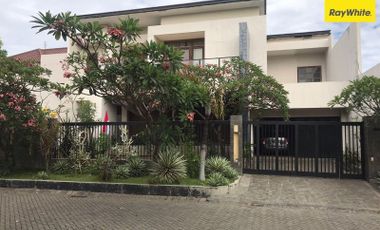 Rumah Dijual Semi Furnish Di Pakuwon City, Surabaya