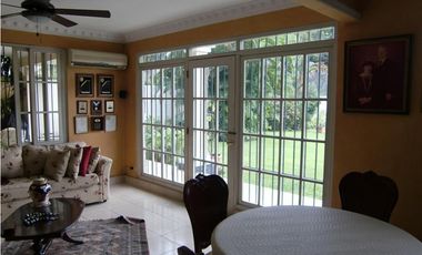 Casa en venta en los Altos de Golf