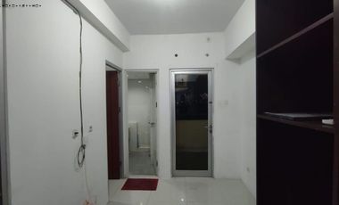 Apt. Gunawangsa Tidar A19 Semi Furnished (kitchen set + AC)