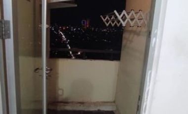 Apt. Gunawangsa Tidar A19 Semi Furnished (kitchen set + AC)