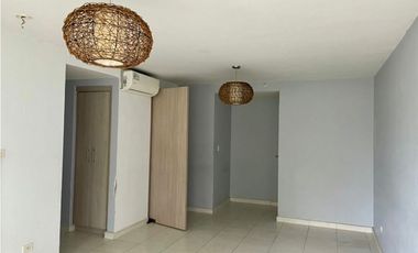 ALQUILO APARTAMENTO EN VERSALLES