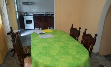 Billinghurst  casa  multifamiliar,local y 3 propiedades  de 3 ambientes venta en block  130.000 l/g conversable