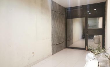 Depósito en alquiler de 700m2  Monserrat