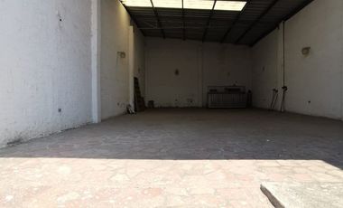 RENTA DE BODEGA COL. VISTA HERMOSA, FRENTE A COSTCO