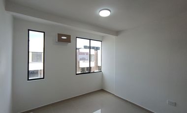 casa en venta en villa antigua. Cod V31759