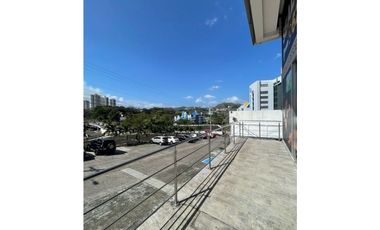 Tumba Muerto/ Locales Comerciales