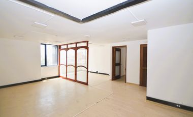 oficina en arriendo en quinta camacho. Cod A172955