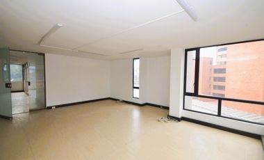 oficina en arriendo en quinta camacho. Cod A172955