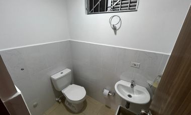 oficina en arriendo en  calle nueva. Cod A64435