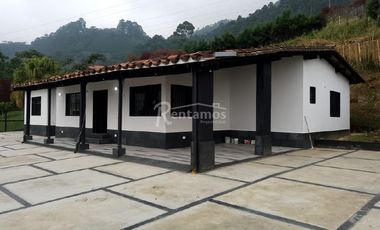 casa en arriendo en las antillas. Cod A777074