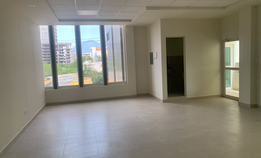 Oficina terminada en edificio nuevo Lomas de San Francisco