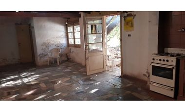 CASA 3 AMB CON GARAGE Y DEPTO 3 AMB