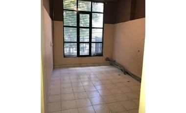 GRAN LOCAL A LA VENTA EN EL CENTRO DE LA CIUDAD ALQUILADO CON RENTA