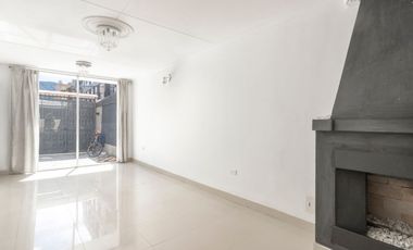 casa en arriendo en lisboa. Cod A27553