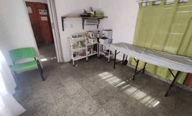Casa PH en venta en Moron Sur