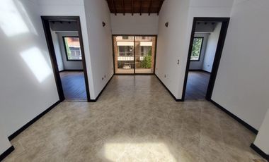 casa en arriendo en la doctora. Cod A213746