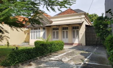 Rumah disewakan di Jawa Timur, Surabaya